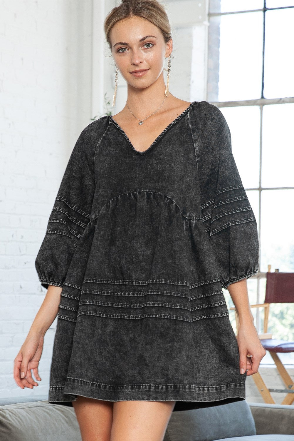 Black Acid Wash Denim V-Neck Tie Back Tiered Dress Black / S Black Acid Wash Denim V-Neck Tie Back Tiered Dress Black / S