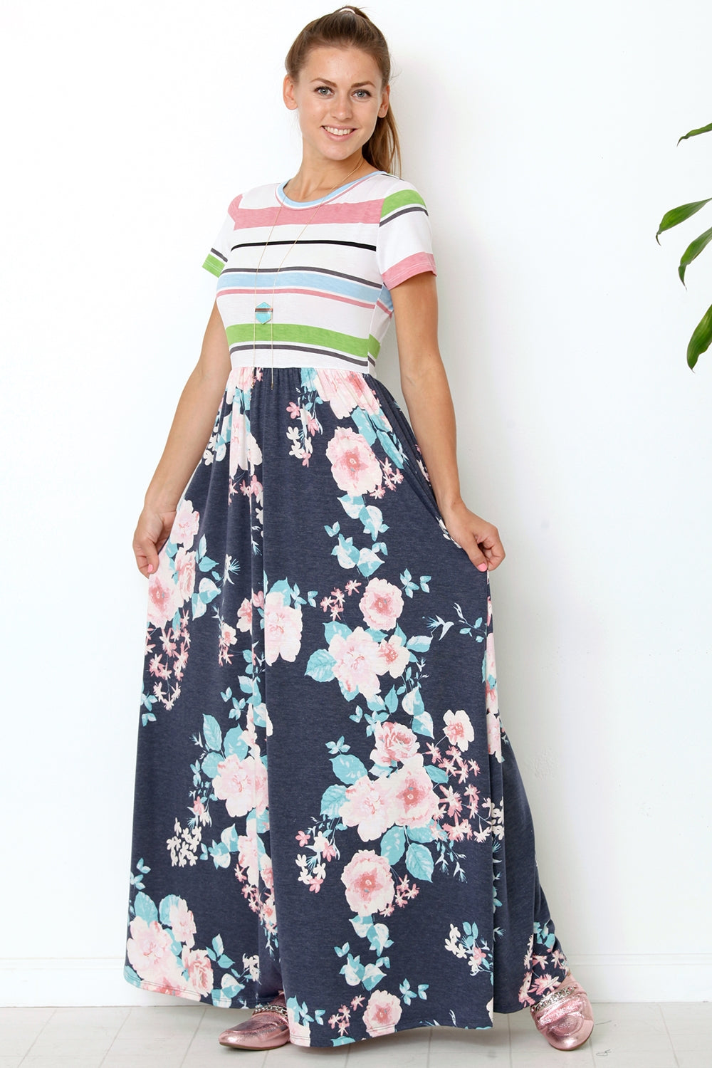 Pink & Green Multi Stripe Short Sleeve Vintage Navy Pink Floral Maxi Dress XLarge Pink & Green Multi Stripe Short Sleeve Vintage Navy Pink Floral Maxi Dress XLarge