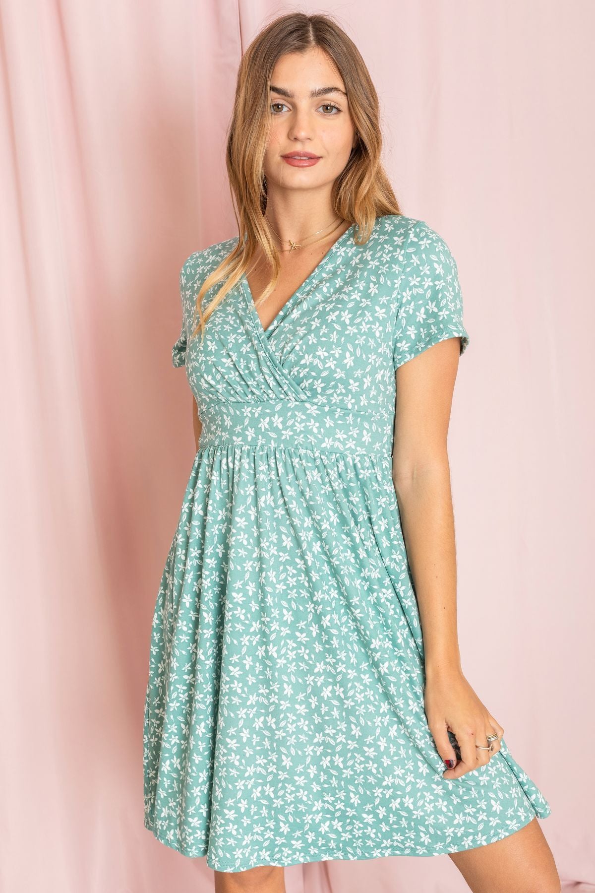 Sage Ditsy Floral Surplice Waist Band Flare Dress Large Sage Ditsy Floral Surplice Waist Band Flare Dress Large