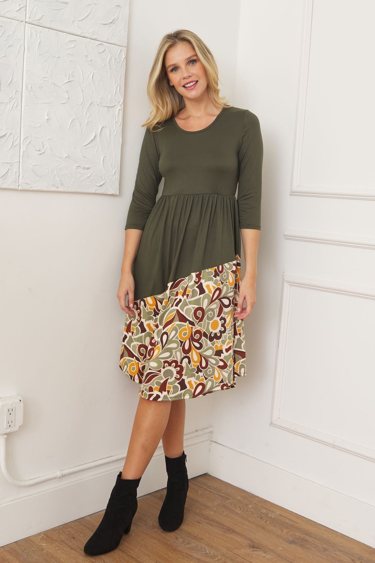 Olive 3/4 Sleeve Asymmetric Retro Print Curved Hem Midi Dress Large Olive 3/4 Sleeve Asymmetric Retro Print Curved Hem Midi Dress Large